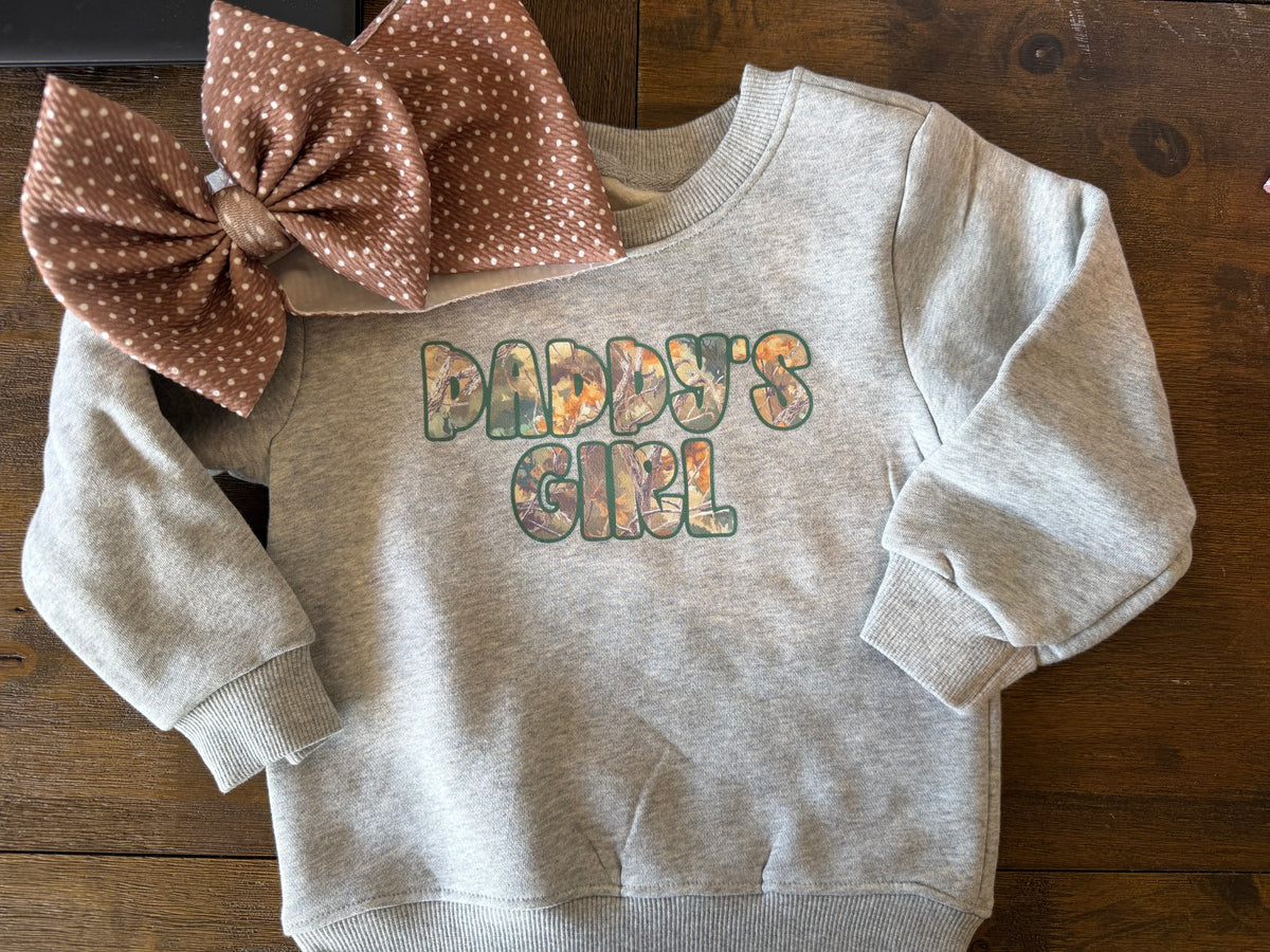 CREWNECK PULLOVER - DADDYS GIRL CAMO