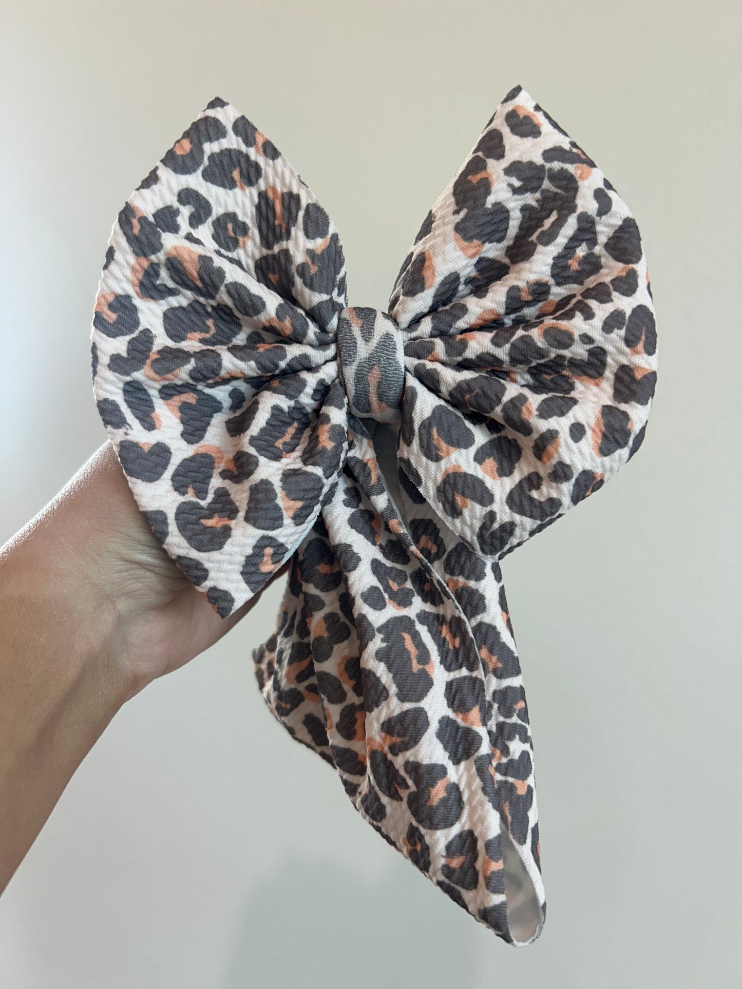 READY TO SHIP - BABY REGULAR BOW WRAP - LIGHT CHEETAH