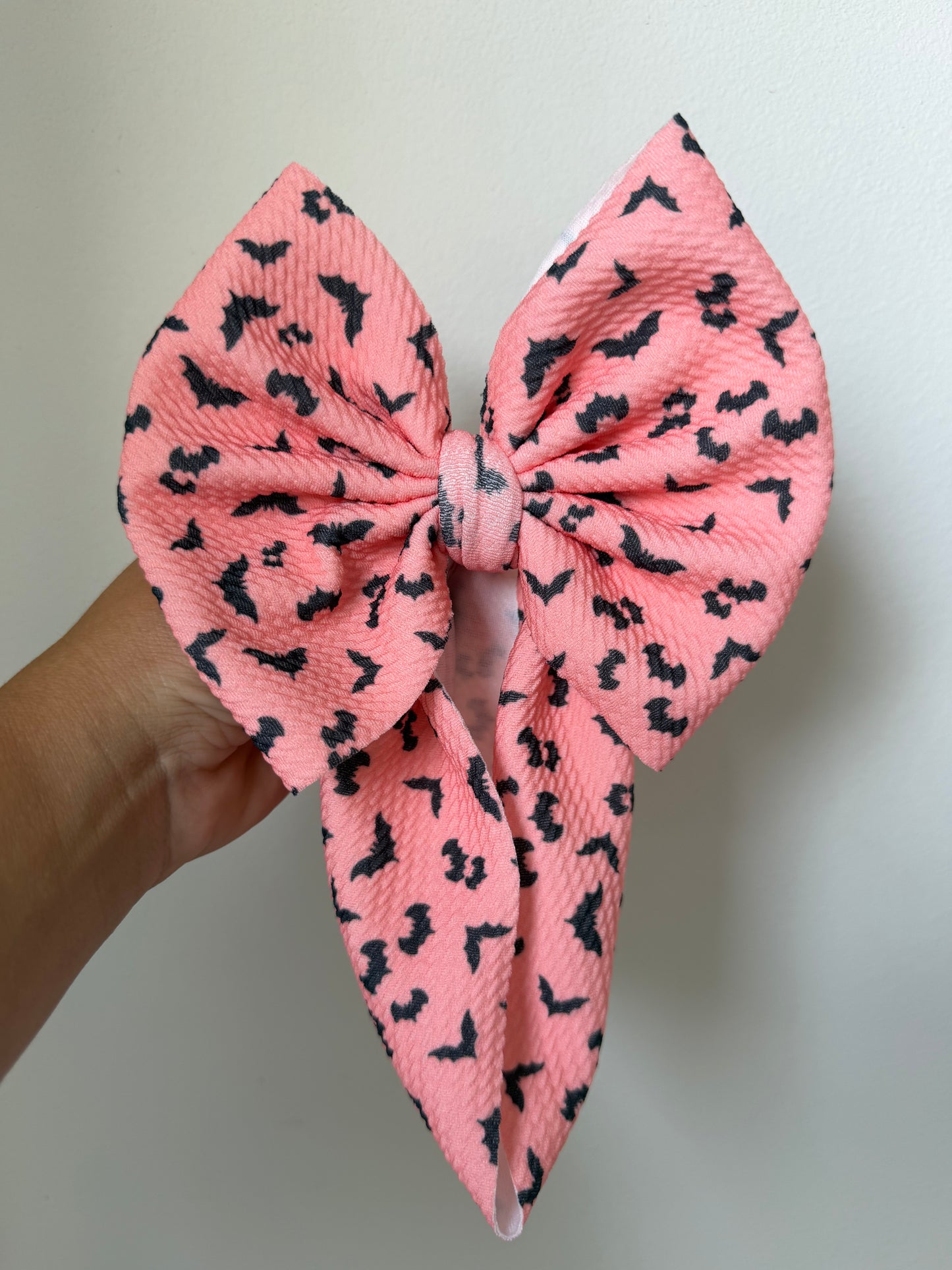 HALLOWEEN BOW - PINK BATS