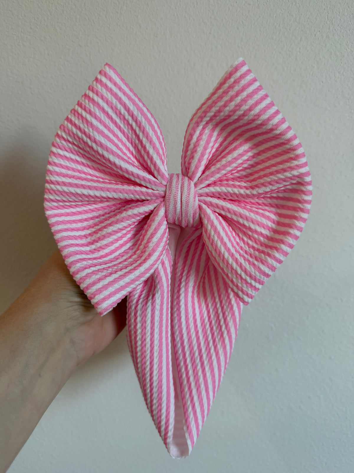 BOW - STRIPED LIGHT PINK
