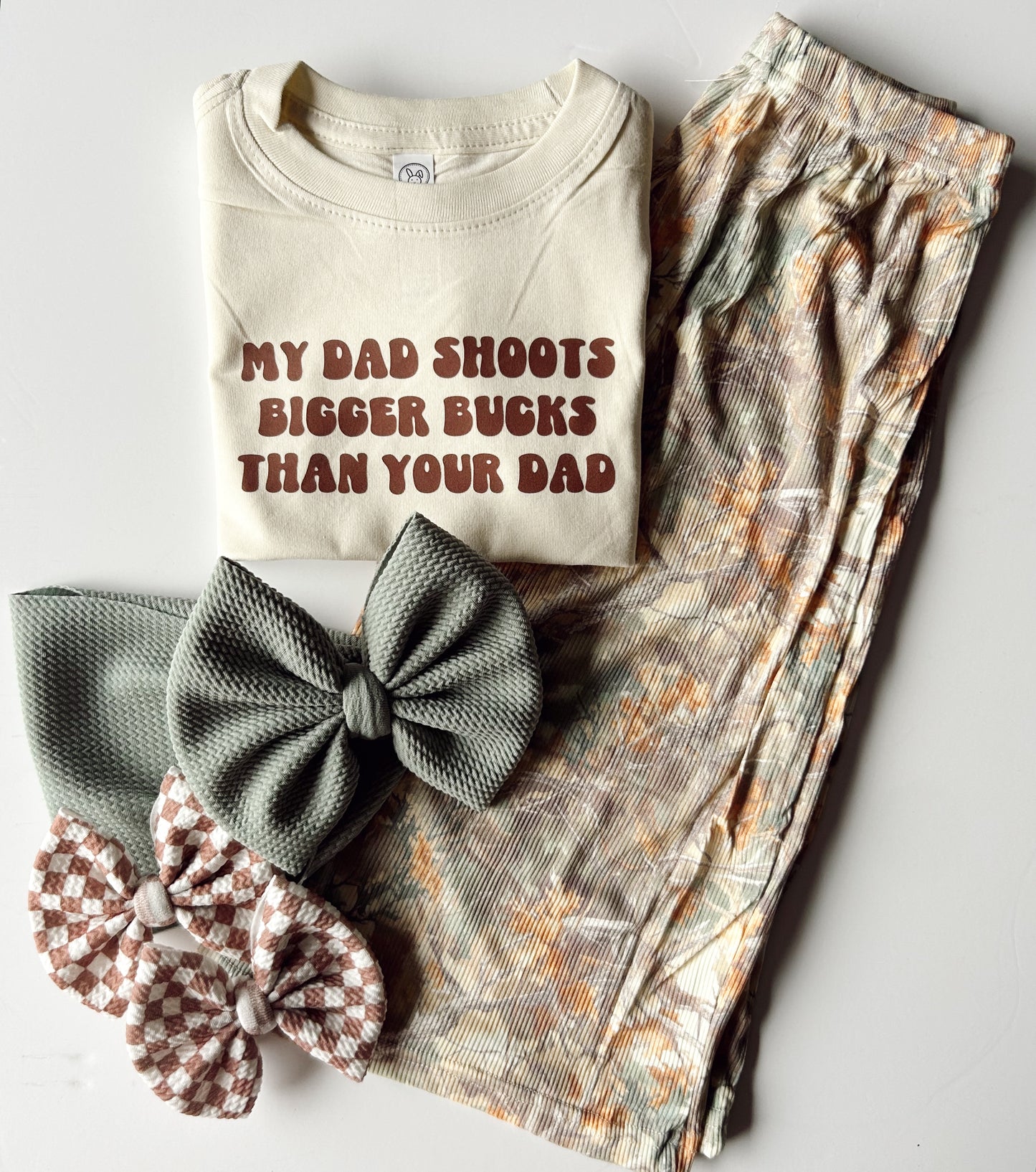 TEE - BIGGER BUCKS