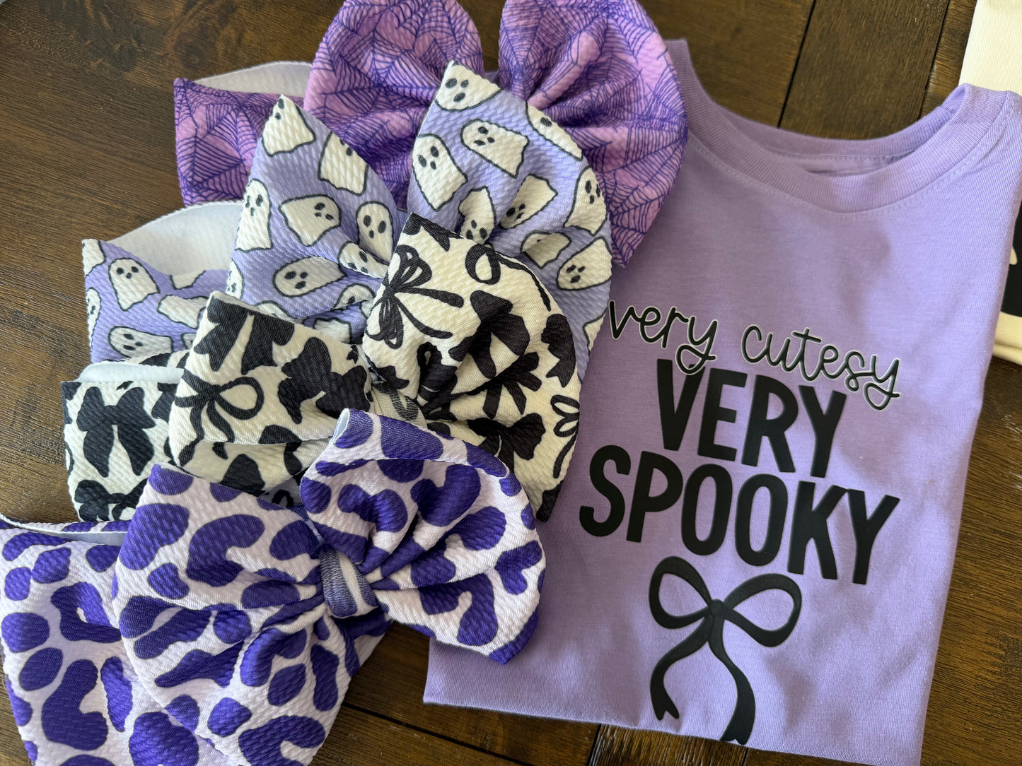 CUTESY SPOOKY TEE