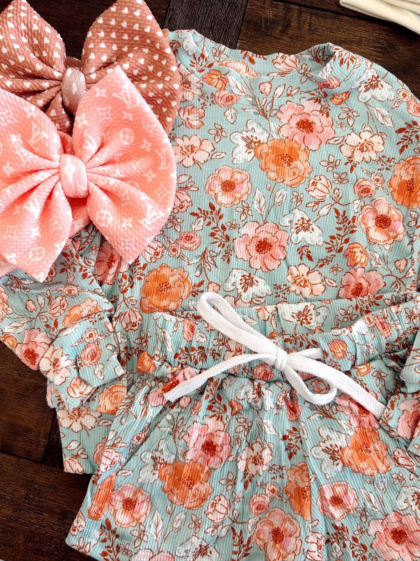 FLORAL LOUNGE SET