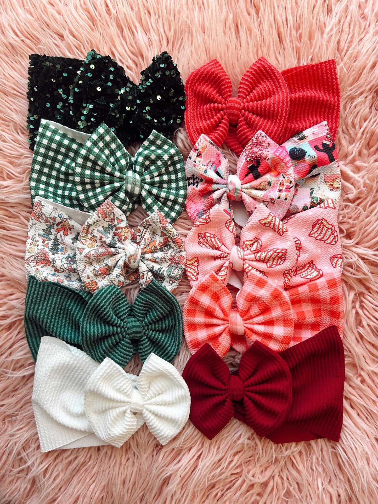 MYSTERY HOLIDAY BOW