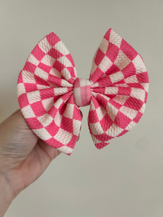 BIG CLIP - PINK GROOVY CHECKERED
