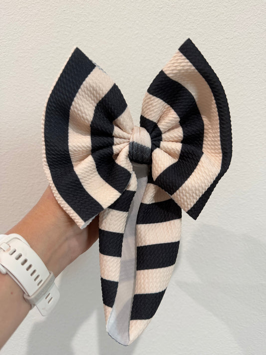 BOW -BLACK/IVORY STRIPE