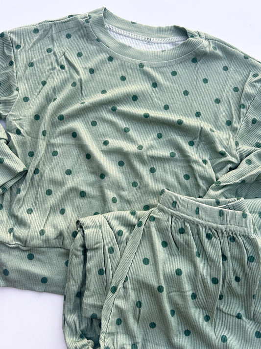 LOUNGE SET - RIBBED BAMBOO - GREEN DOTS
