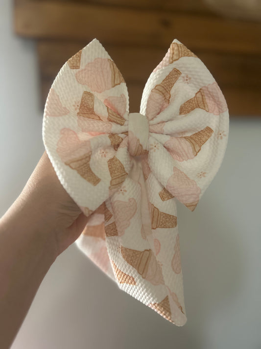 BOW -ICE CREAM CONE