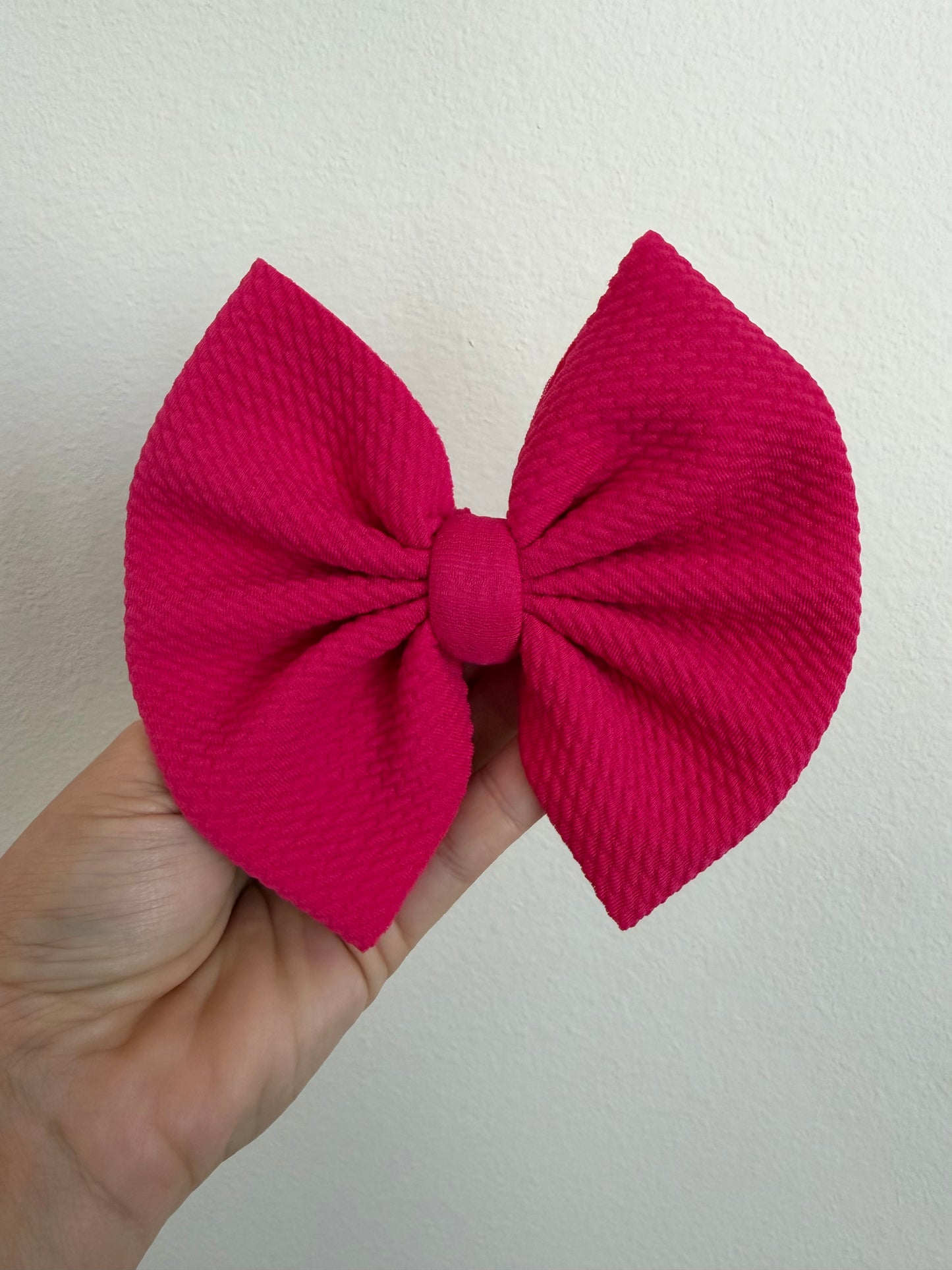 BIG CLIP BOW - SOLID HOT PINK