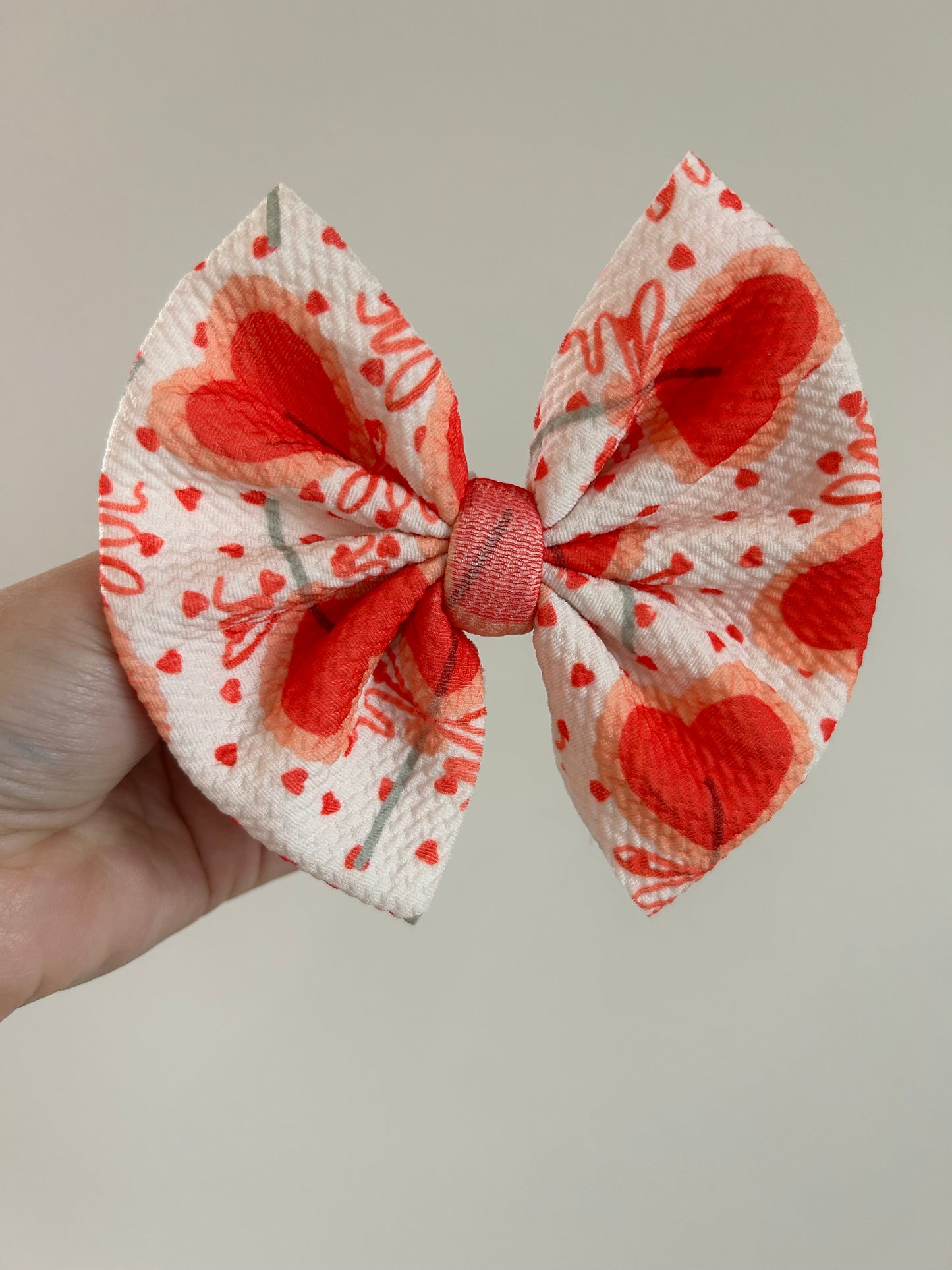 BIG CLIP BOW -HEART SUCKER