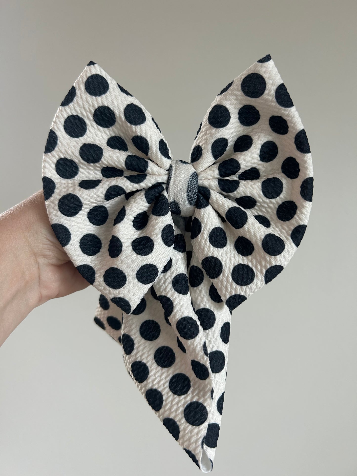 READY TO SHIP - BABY REGULAR BOW WRAP - WHITE WITH BLACK DOTS
