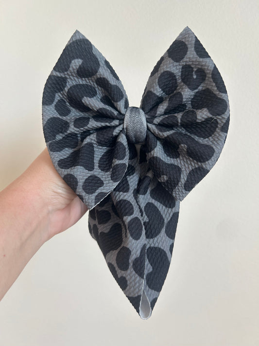TODDLER REGULAR BOW WRAP - BLACK/GREY CHEETAH