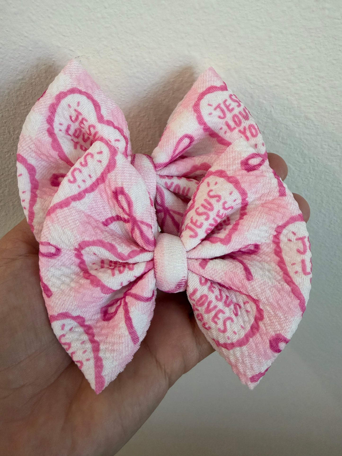 PIGGIE CLIPS - JESUS LOVES YOU PINK