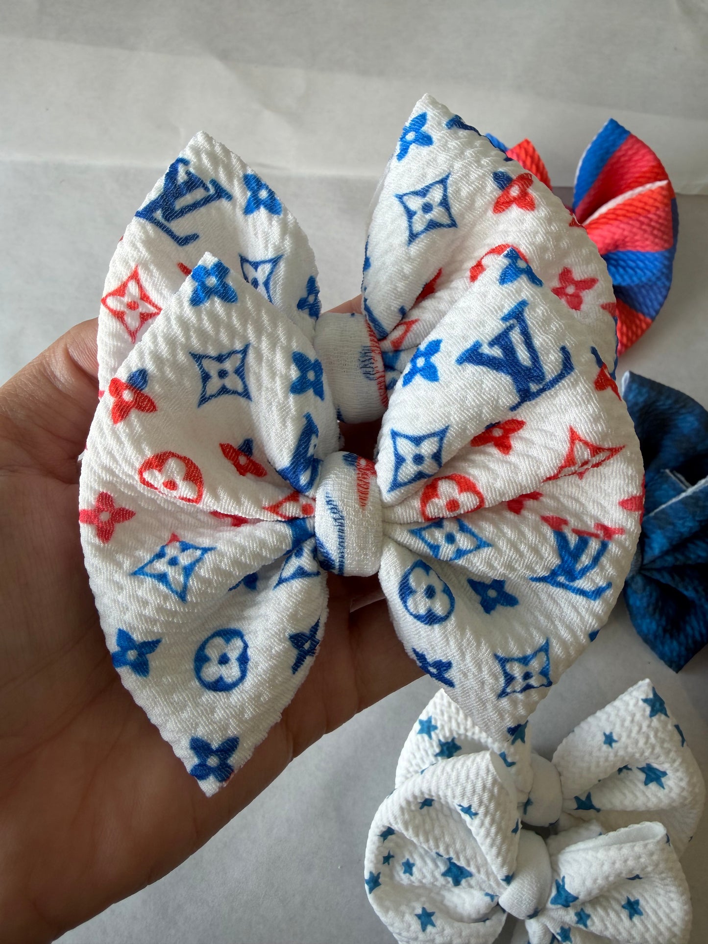 4TH OF JULY PIGGIES - WHITE BOUJEE