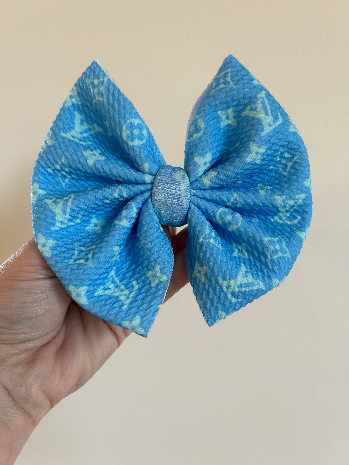 BIG CLIP BOW - PERWINKLE BOUJEE