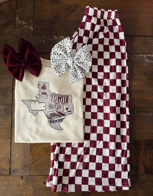 HOWDY AGGIES TEE