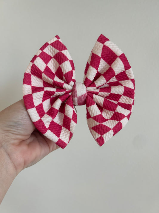 BIG CLIP - MAGENTA GROOVY CHECKERED