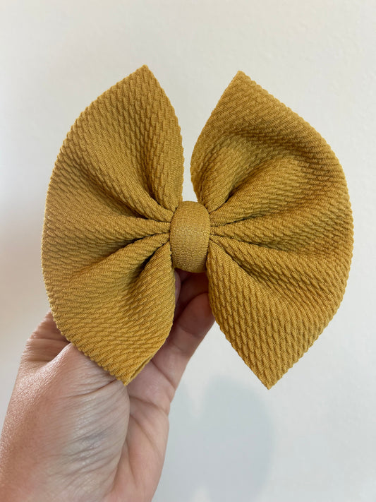 BIG CLIP BOW - MUSTARD SOLID
