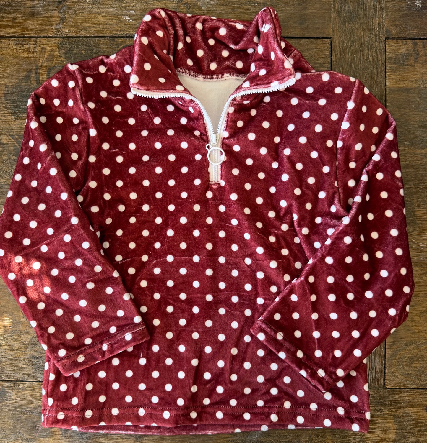 FLEECE PULLOVER - MAROON DOTS