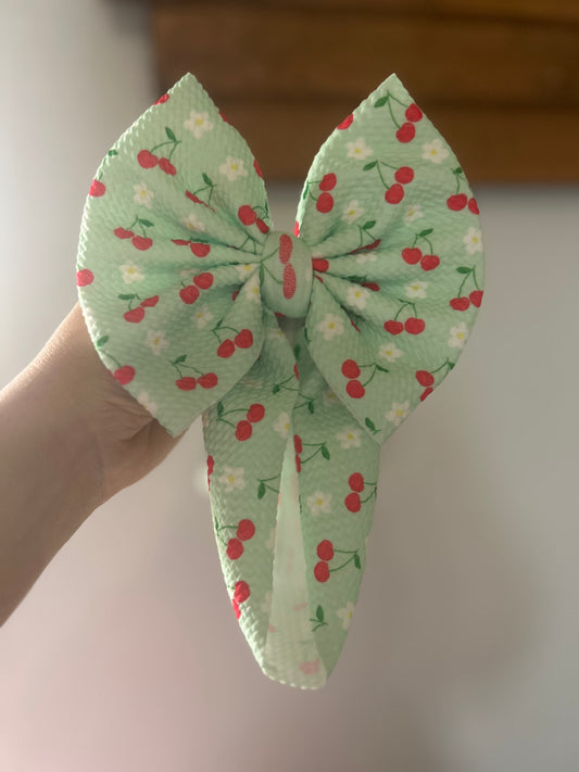 BOW -CHERRIES GREEN WITH DAISY