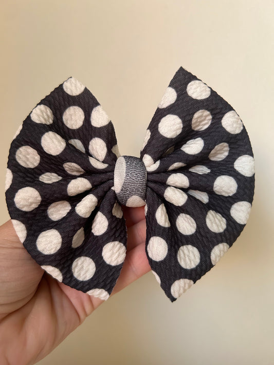 BIG CLIP - BLACK WITH WHITE DOTS