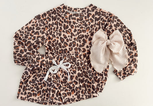 LIGHT CHEETAH PRINT LOUNGE SET