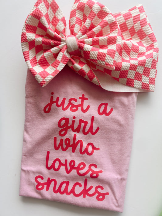 SNACKS TEE