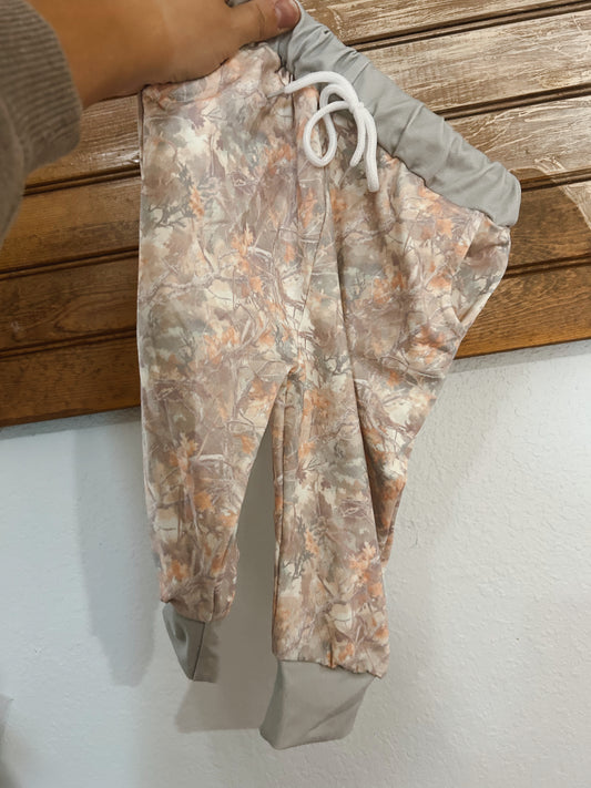 CAMO JOGGERS
