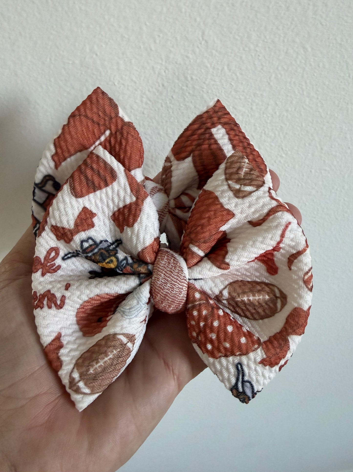 PIGGIES - LONGHORNS & BOWS